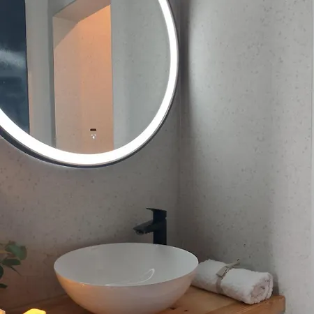 Blok- Brick And Wood 펜션