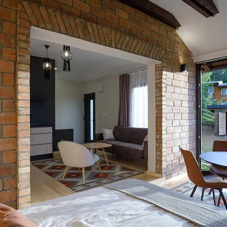 Blok- Brick And Wood * Visoko