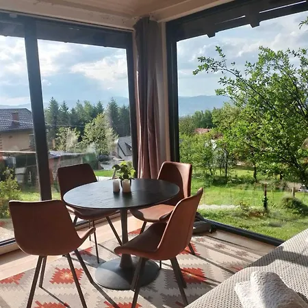 Blok- Brick And Wood *